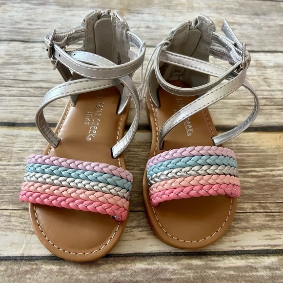 ⭐️NWT SWEET MULTI STRIPE SANDAL - Picture 1 of 4
